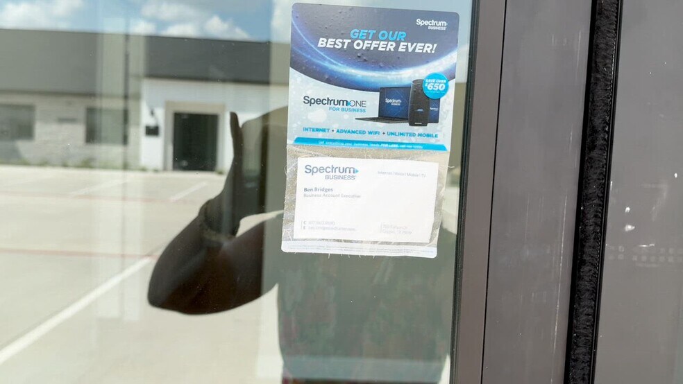 6000 Alma Rd, McKinney, TX à louer - Vidéo sur l’inscription commerciale - Image 2 de 18