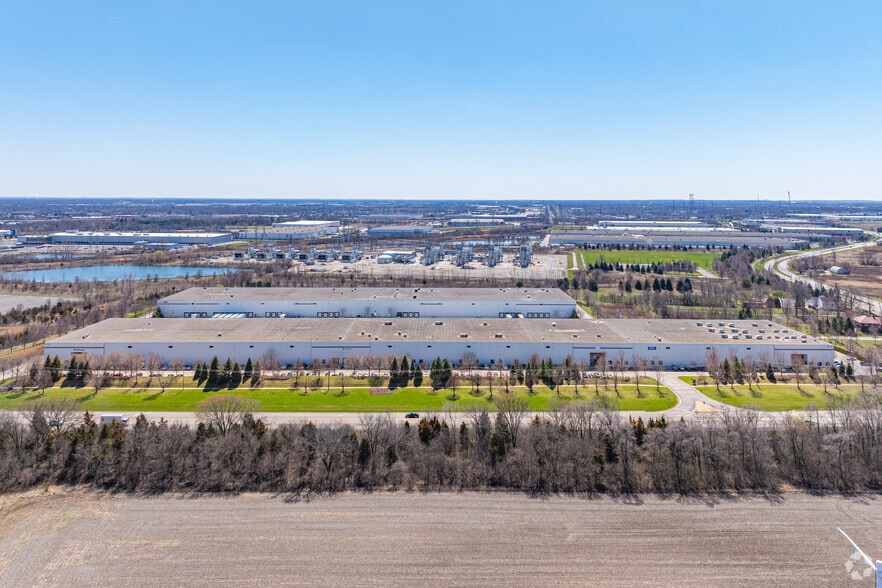 3557 Butterfield Rd, Aurora, IL for lease - Aerial - Image 2 of 6