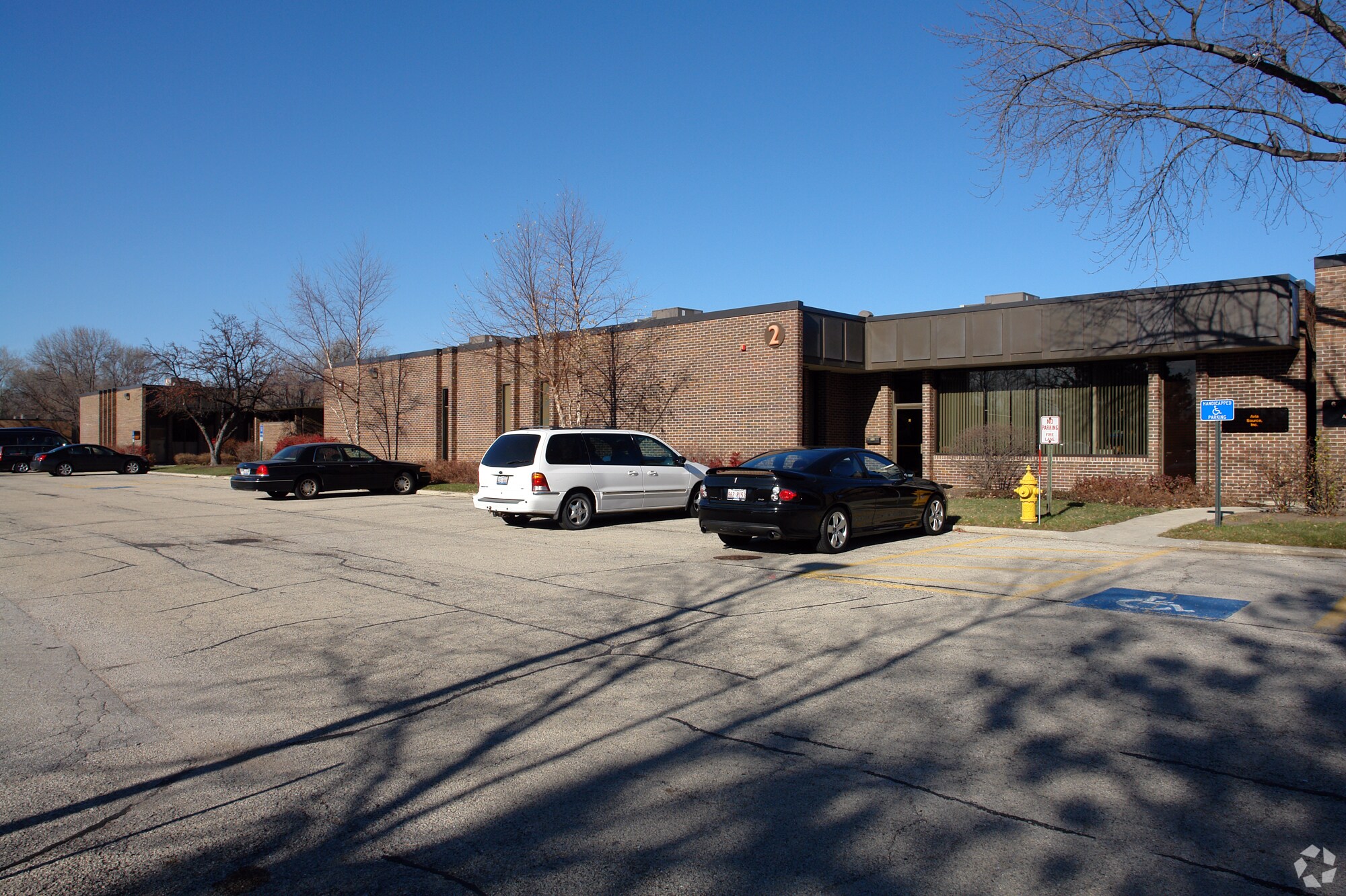 245 W Roosevelt Rd, West Chicago, IL à louer Photo du bâtiment- Image 1 de 4