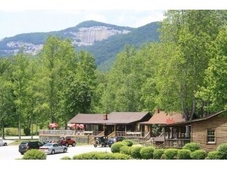 107 Country Creek Dr, Pickens, SC à vendre - Photo du bâtiment - Image 2 de 49