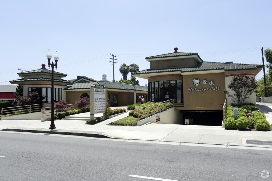 216-222 W Garvey Ave, Monterey Park, CA à louer - Photo du bâtiment - Image 2 de 3