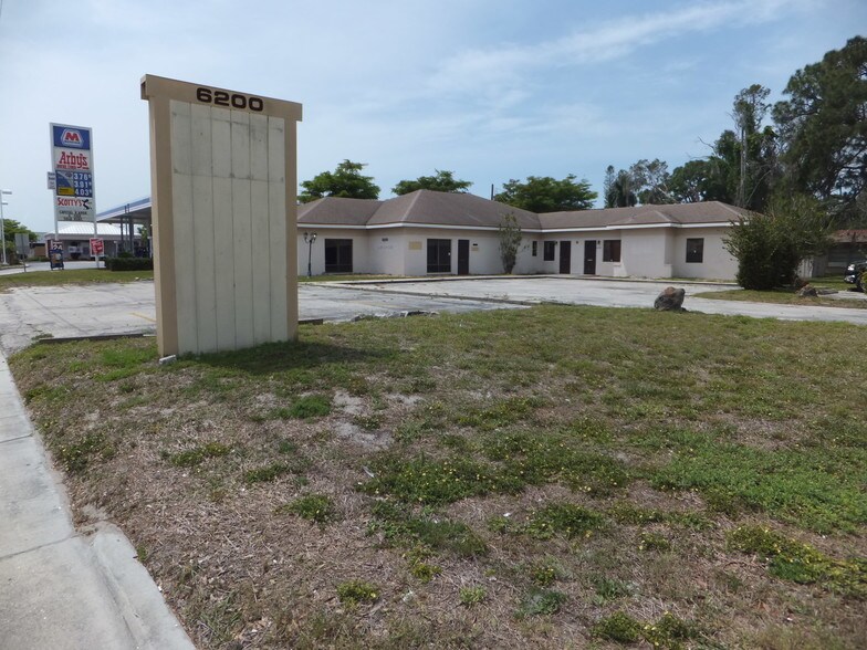6200 S Tamiami Trl, Sarasota, FL à vendre - Photo du bâtiment - Image 3 de 6