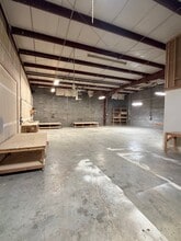 1125-1147 W Dennis Ave, Olathe, KS à louer Photo intérieure- Image 2 de 7