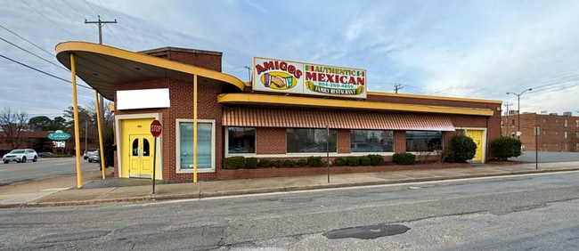 Plus de détails pour 1808 Staples Mill Rd, Richmond, VA - Commerce de détail à vendre