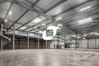 Plus de détails pour Local d'activités à louer