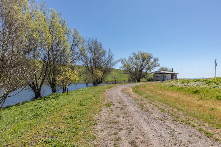 5933 Haire Ln, Napa, CA à vendre - Photo principale - Image 1 de 17