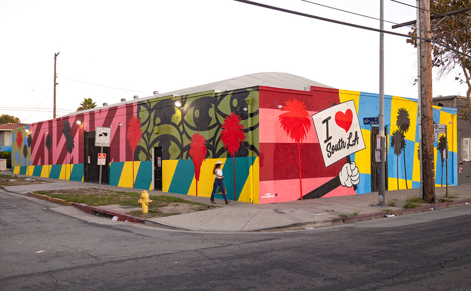 6000 S Western Ave, Los Angeles, CA à louer - Photo du bâtiment - Image 1 de 7