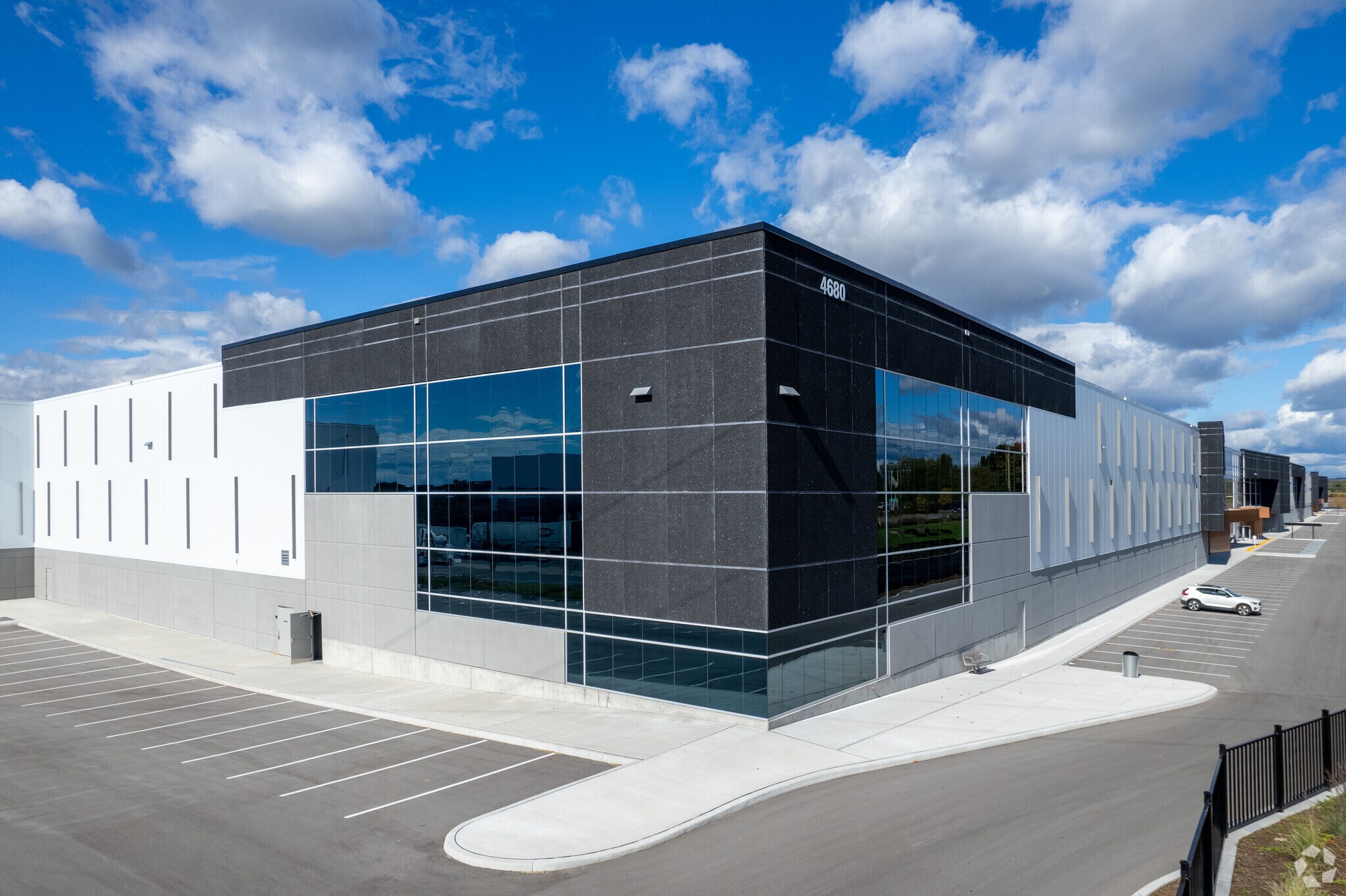 4680 Garrard Rd, Whitby, ON à vendre Photo principale- Image 1 de 1