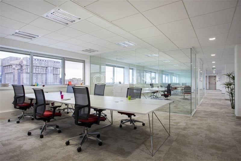 Office in Noisy-le-Grand for lease Interior Photo- Image 1 of 13