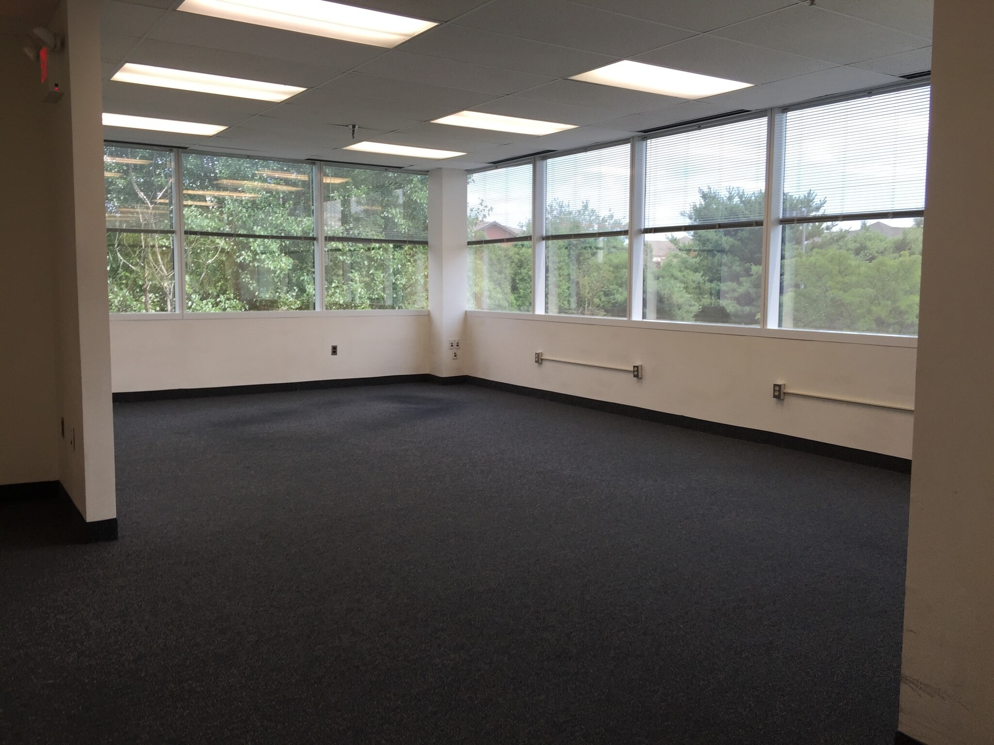 1000 Crawford Pl, Mount Laurel, NJ for lease Interior Photo- Image 1 of 1