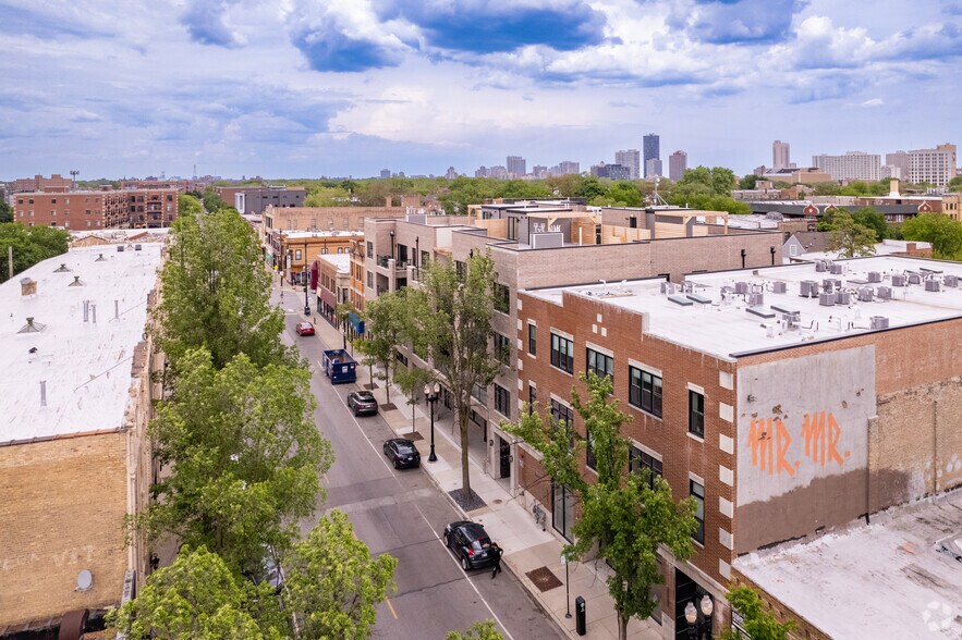 4537 N Clark St, Chicago, IL à louer - Aérien - Image 2 de 8