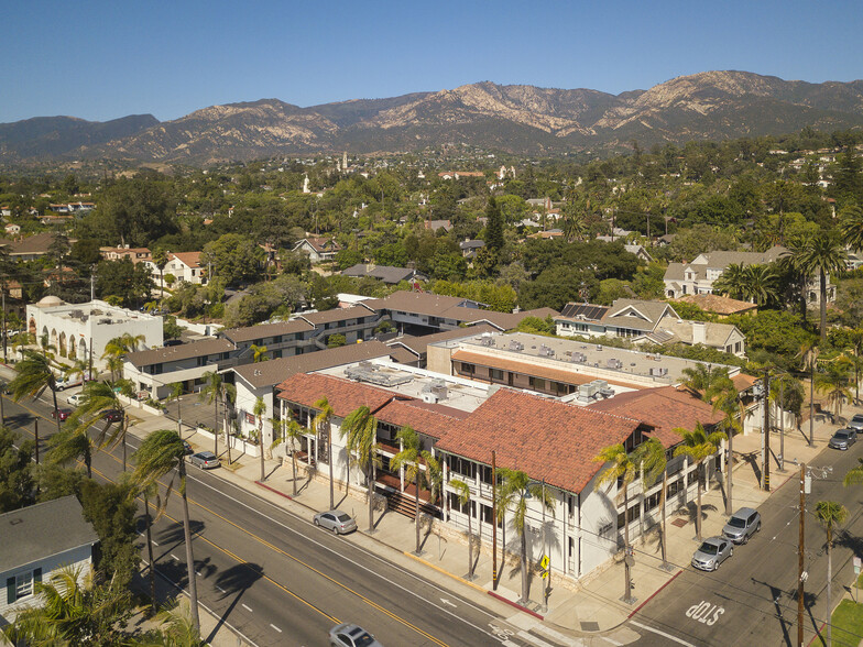 1900 State St, Santa Barbara, CA à louer - Aérien - Image 1 de 9