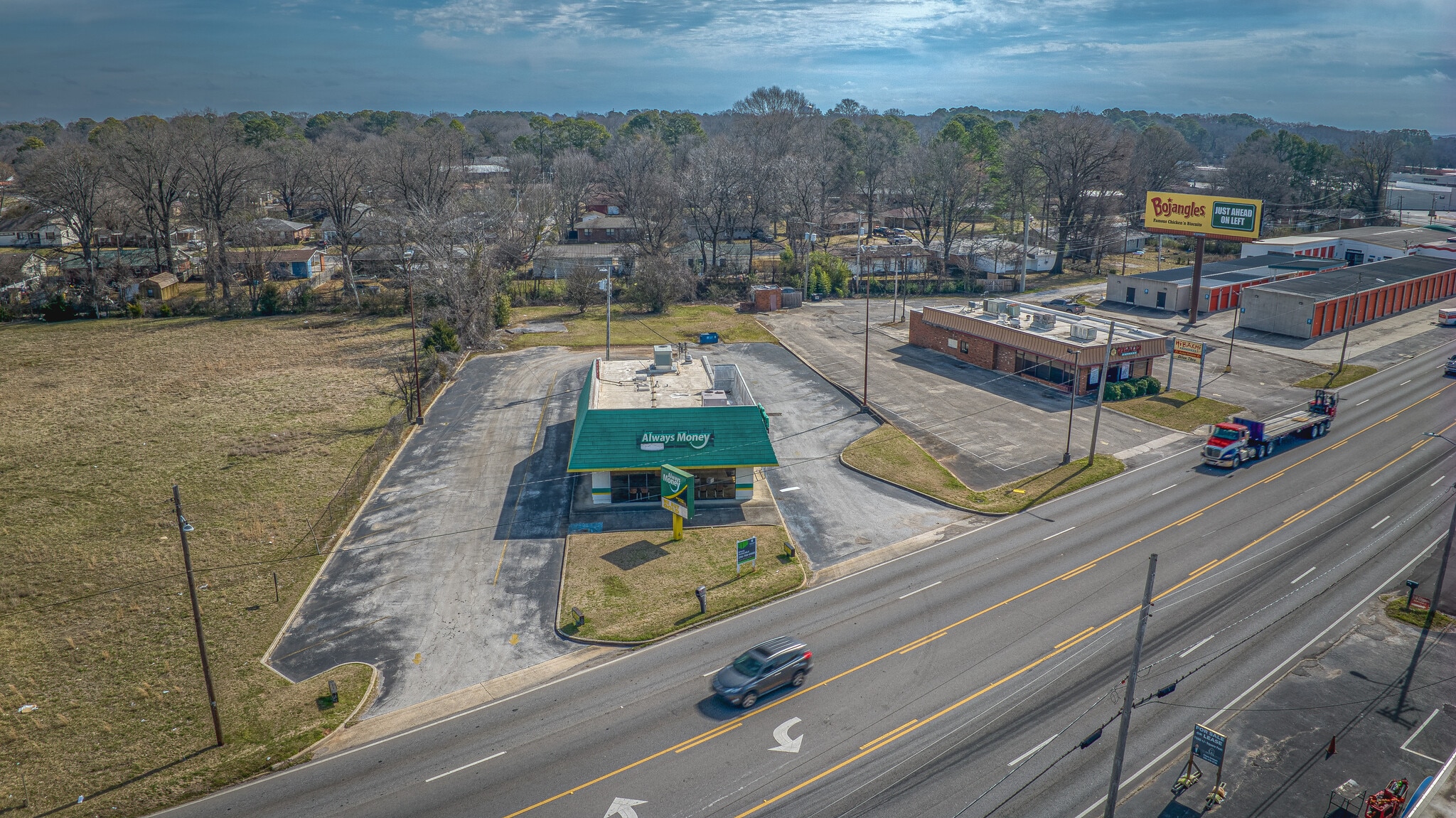 1716 6th Ave SE, Decatur, AL for sale Primary Photo- Image 1 of 20