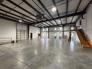 108 N Gold Dr, Robbinsville, NJ for lease Interior Photo- Image 2 of 6