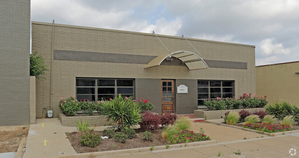 320 Hemphill St, Fort Worth, TX à louer - Photo du bâtiment - Image 1 de 11