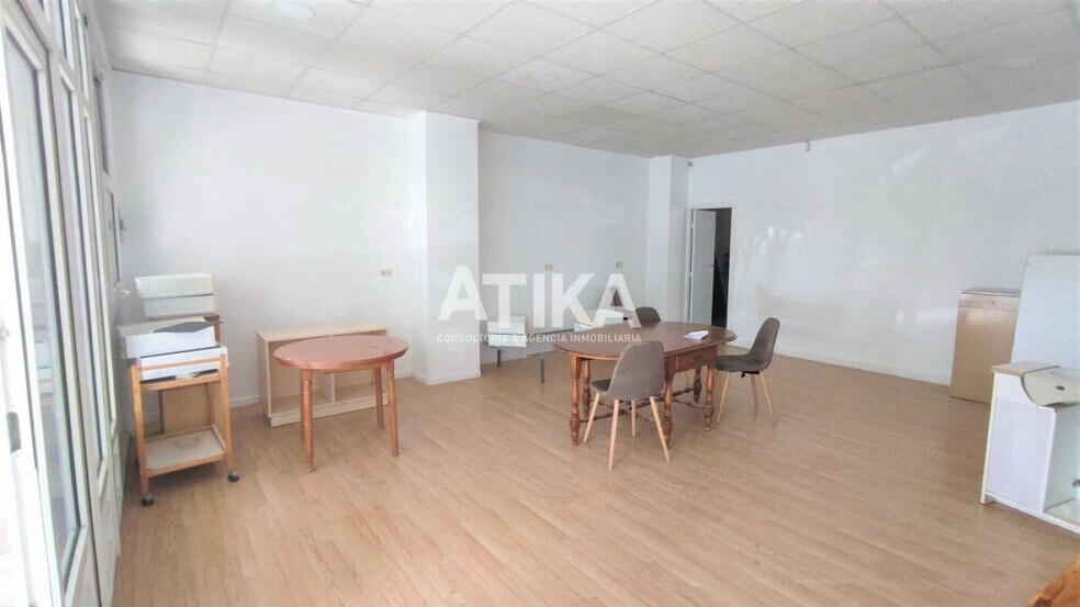 Commerce de détail dans Ontinyent à vendre - Photo du bâtiment - Image 2 de 7