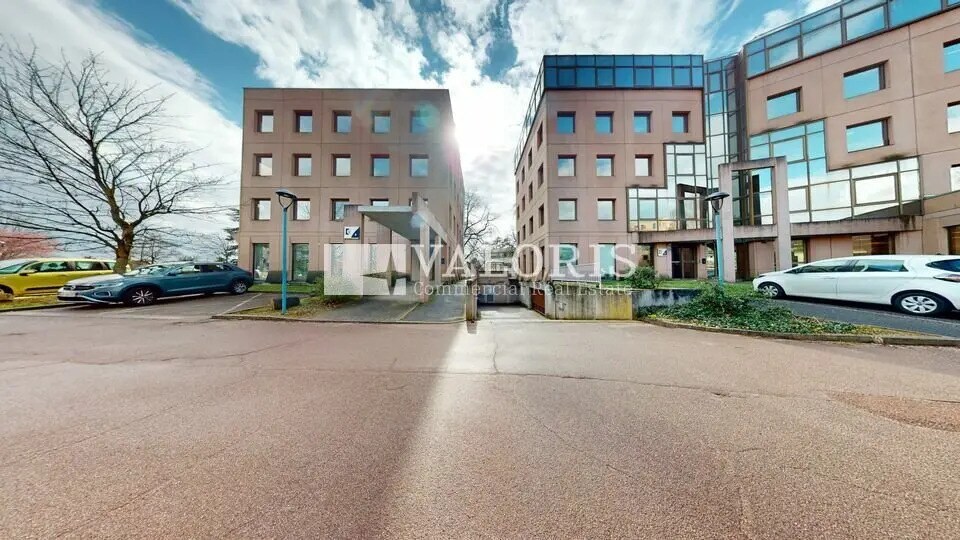 Office in Écully for sale - Building Photo - Image 1 of 6