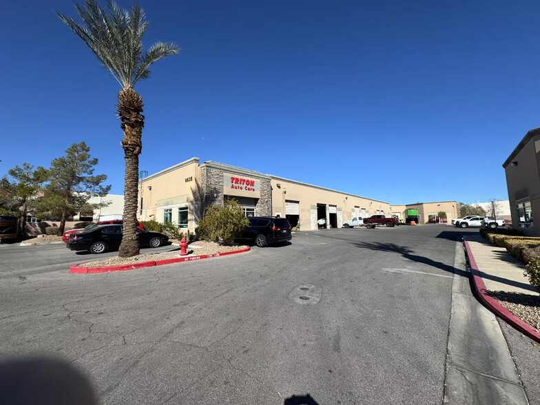 6635 S Tenaya Way, Las Vegas, NV for lease - Building Photo - Image 3 of 5