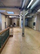 94 Avenue Edouard Vaillant, Boulogne-Billancourt for lease Interior Photo- Image 2 of 8