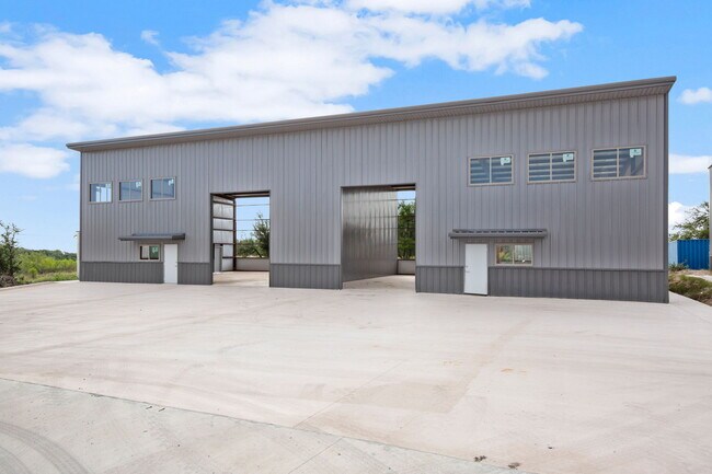 More details for 10100 Darden Hill Rd, Austin, TX - Flex, Industrial for Lease