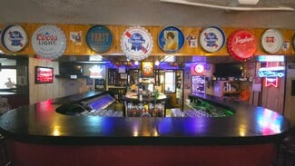 Plus de détails pour 137 S Main St, Medford, WI - Commerce de détail à vendre