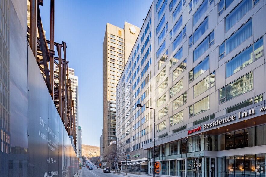 2055 Rue Peel, Montréal, QC for lease - Building Photo - Image 2 of 14