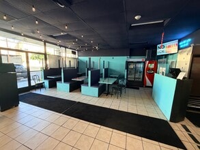 1253 Vine St, Los Angeles, CA à louer Photo intérieure- Image 2 de 17