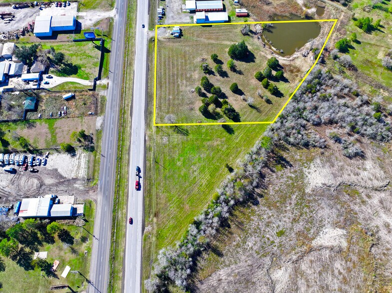 4.83 acres SH 19, Huntsville, TX à vendre - Photo du bâtiment - Image 2 de 13
