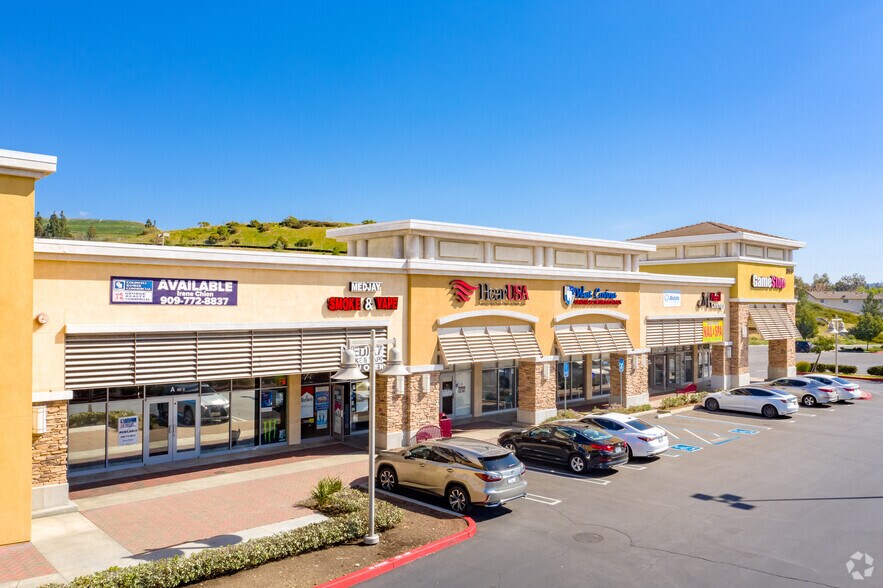 2200-2370 S Azusa Ave, West Covina, CA à louer - Photo du bâtiment - Image 2 de 7