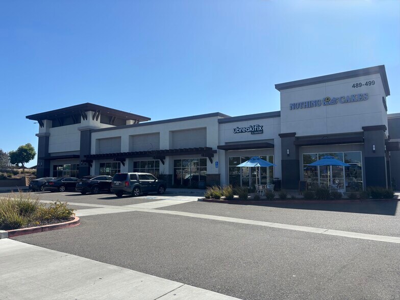 489 E Betteravia Rd, Santa Maria, CA à louer - Photo du bâtiment - Image 2 de 5