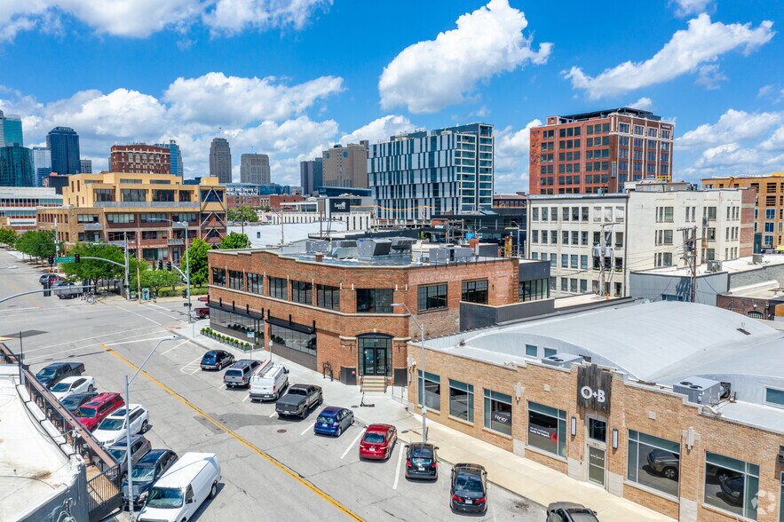 1901 Baltimore Ave, Kansas City, MO à louer - Photo du bâtiment - Image 3 de 11