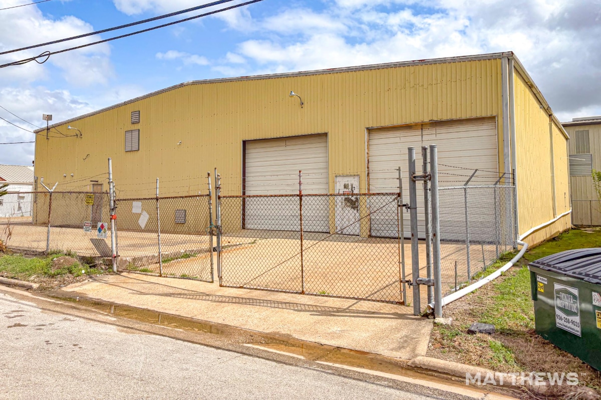 3270 Bancroft Dr, Spring Valley, CA for lease Primary Photo- Image 1 of 4