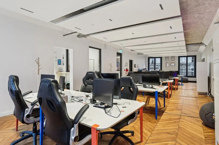 46 Rue De Douai, Paris for lease - Building Photo - Image 3 of 15