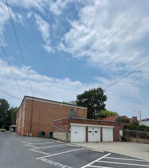 12 N Washington St, Winchester, VA à vendre - Photo du bâtiment - Image 2 de 15
