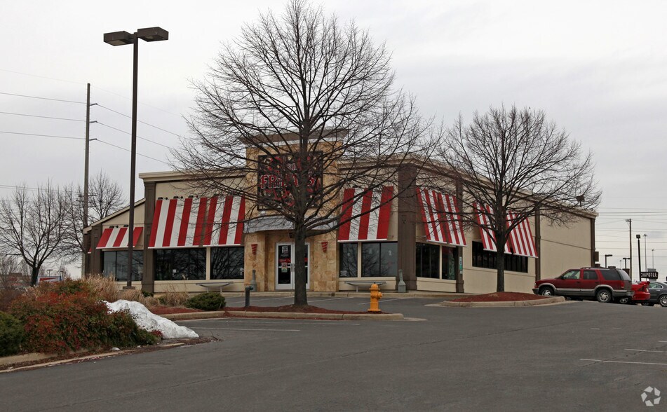 7401 Sudley Rd, Manassas, VA for lease - Building Photo - Image 1 of 3