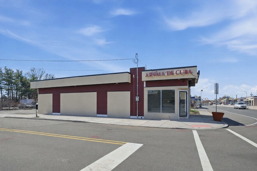 27-16 Broadway, Fair Lawn, NJ for lease - Building Photo - Image 2 of 36