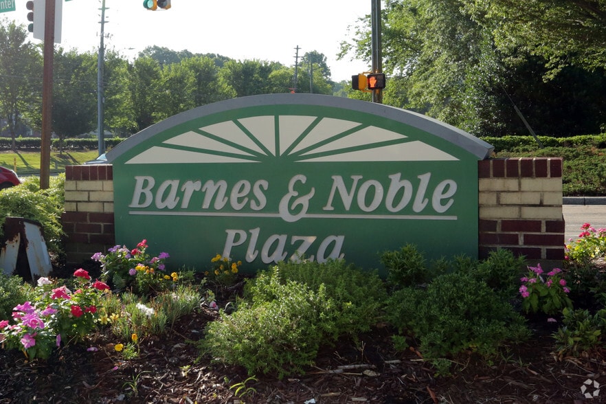 750-760 SE Maynard Rd, Cary, NC à vendre - Autre - Image 3 de 9