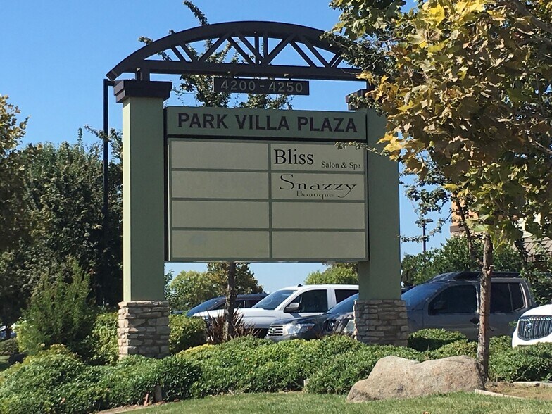 4240 N Golden State Blvd, Turlock, CA à louer - Photo du bâtiment - Image 1 de 7