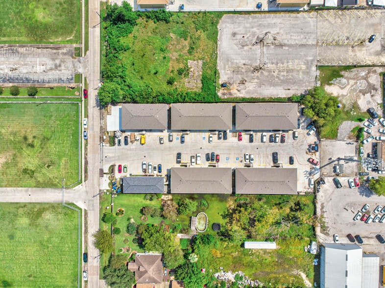 1318 Avenue A, South Houston, TX à vendre - Photo du bâtiment - Image 3 de 22