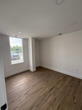 1065-1073 Harbor Dr, West Columbia, SC for lease Building Photo- Image 1 of 6