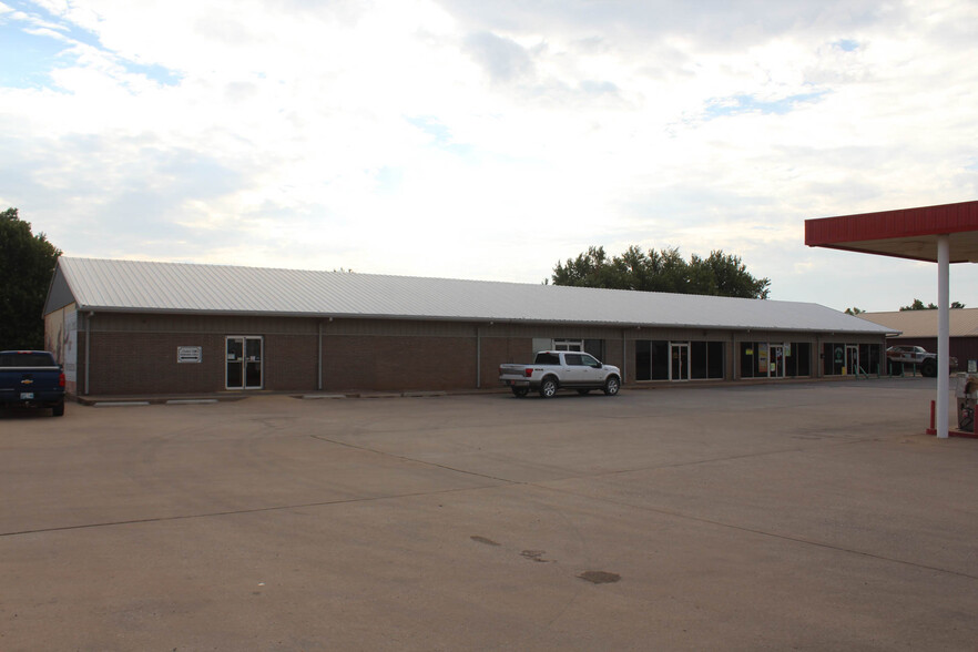 1201 Main, Hennessey, OK for sale - Primary Photo - Image 1 of 1