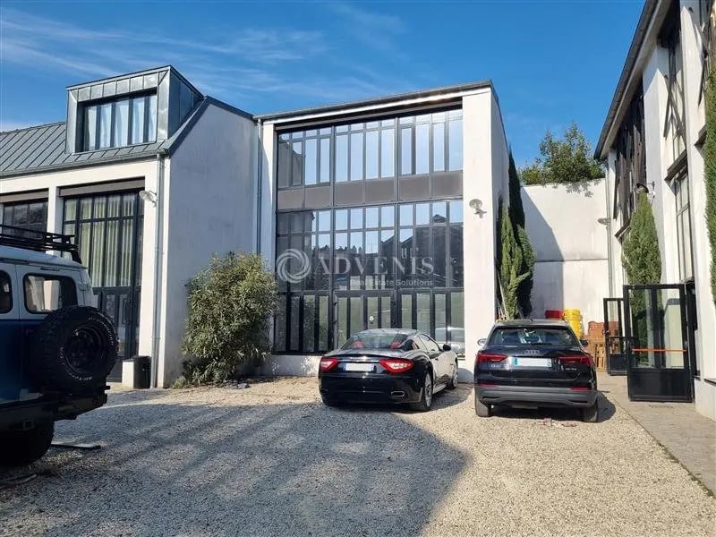 Office in Arcueil for lease Building Photo- Image 1 of 11