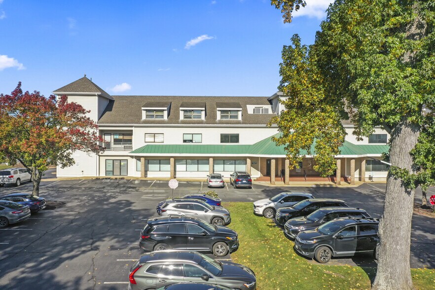 602 S King St, Leesburg, VA à louer - Photo du bâtiment - Image 3 de 68