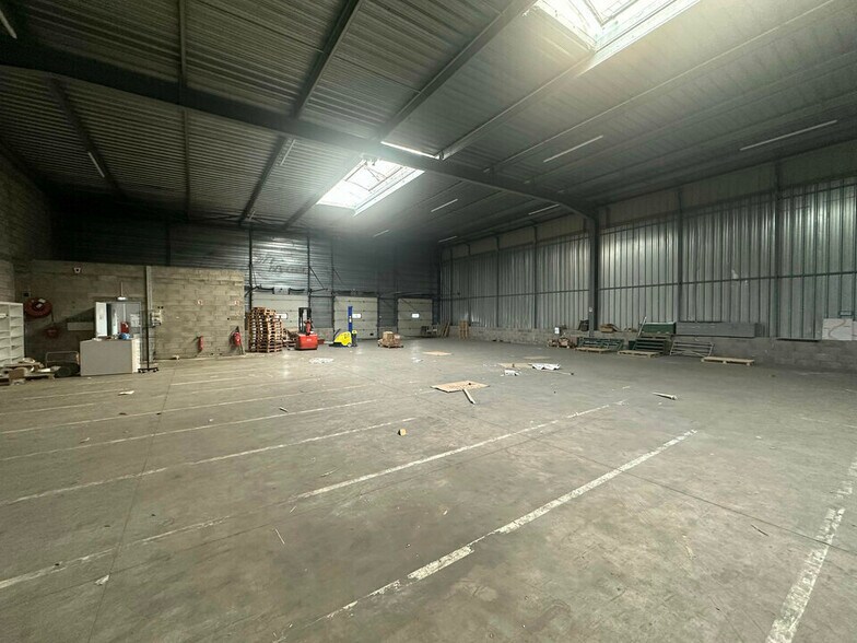 Industrial in Strasbourg for lease - Interior Photo - Image 2 of 5
