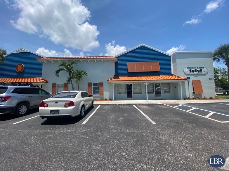 1320 Culver Dr, Palm Bay, FL à louer - Photo du bâtiment - Image 3 de 4