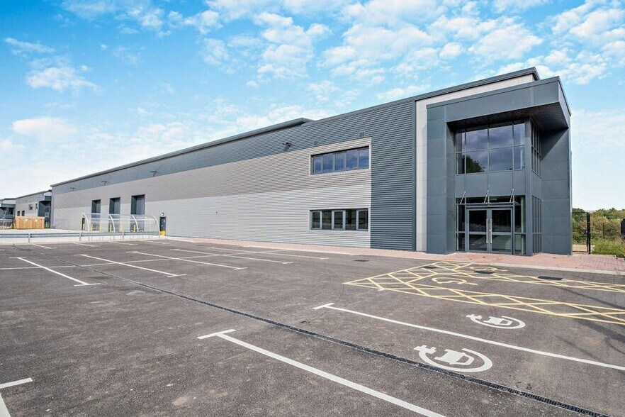 8 Pochin Way, Middlewich à louer - Photo du bâtiment - Image 3 de 24