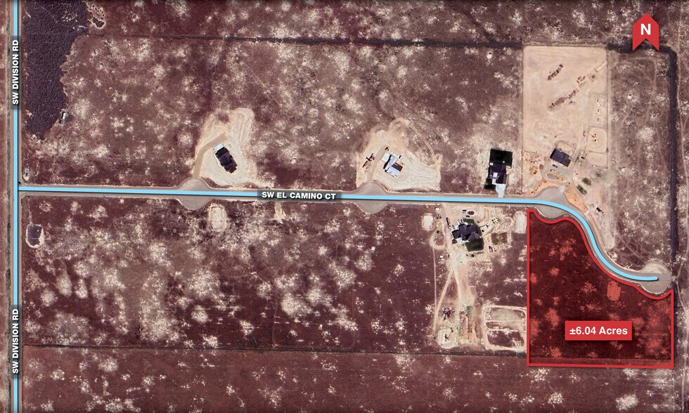 8095 SW El Camino Ct, Mountain Home, ID à vendre - Photo principale - Image 1 de 3