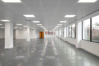 Plus de détails pour Blenheim Ct, Solihull - Bureau à louer