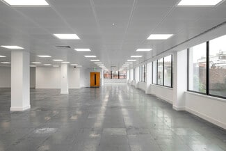 Plus de détails pour Blenheim Ct, Solihull - Bureau à louer