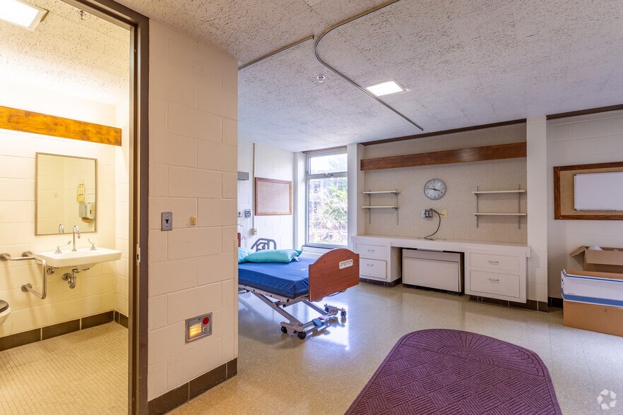 1890 E Apple Ave, Muskegon, MI à vendre - Photo intérieure - Image 3 de 20